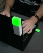 Luxafor Bluetooth Pro – Meeting Room Availability Indicator - Image 3