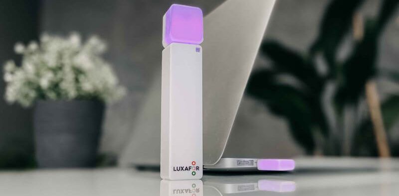 Luxafor Bluetooth is a wireless and software-controlled LED office busy light that allows managing notifications and workplace availability