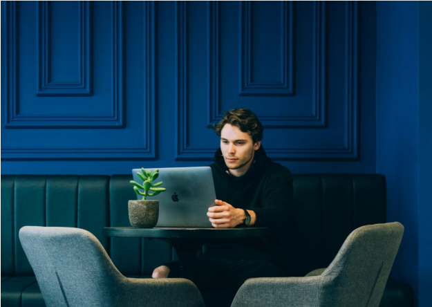 Regaining Control Over Social Media Addiction 9 Productivity writer Martins