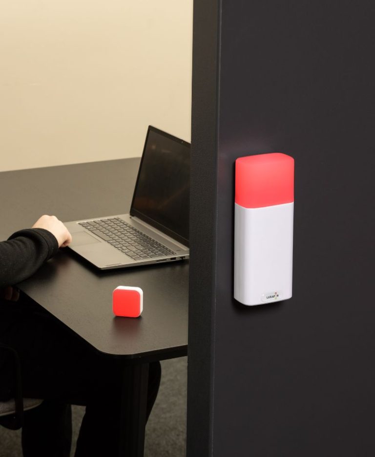 wireless availability indicator light for rooms